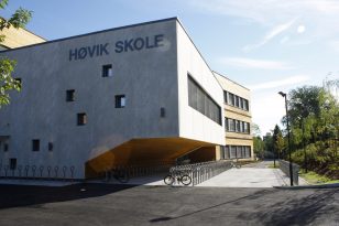 Sykkelstativ Ring på Høvik skole i Bærum